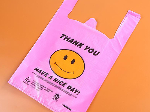 可生物降解济南塑料袋有效地解决了传统塑料所带来的环境问题